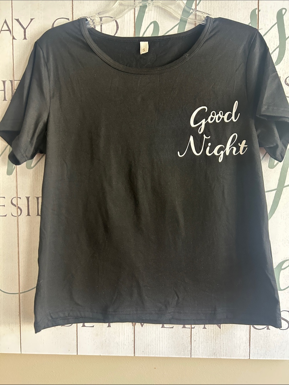 Good Night Women's Black Graphic Tee size small